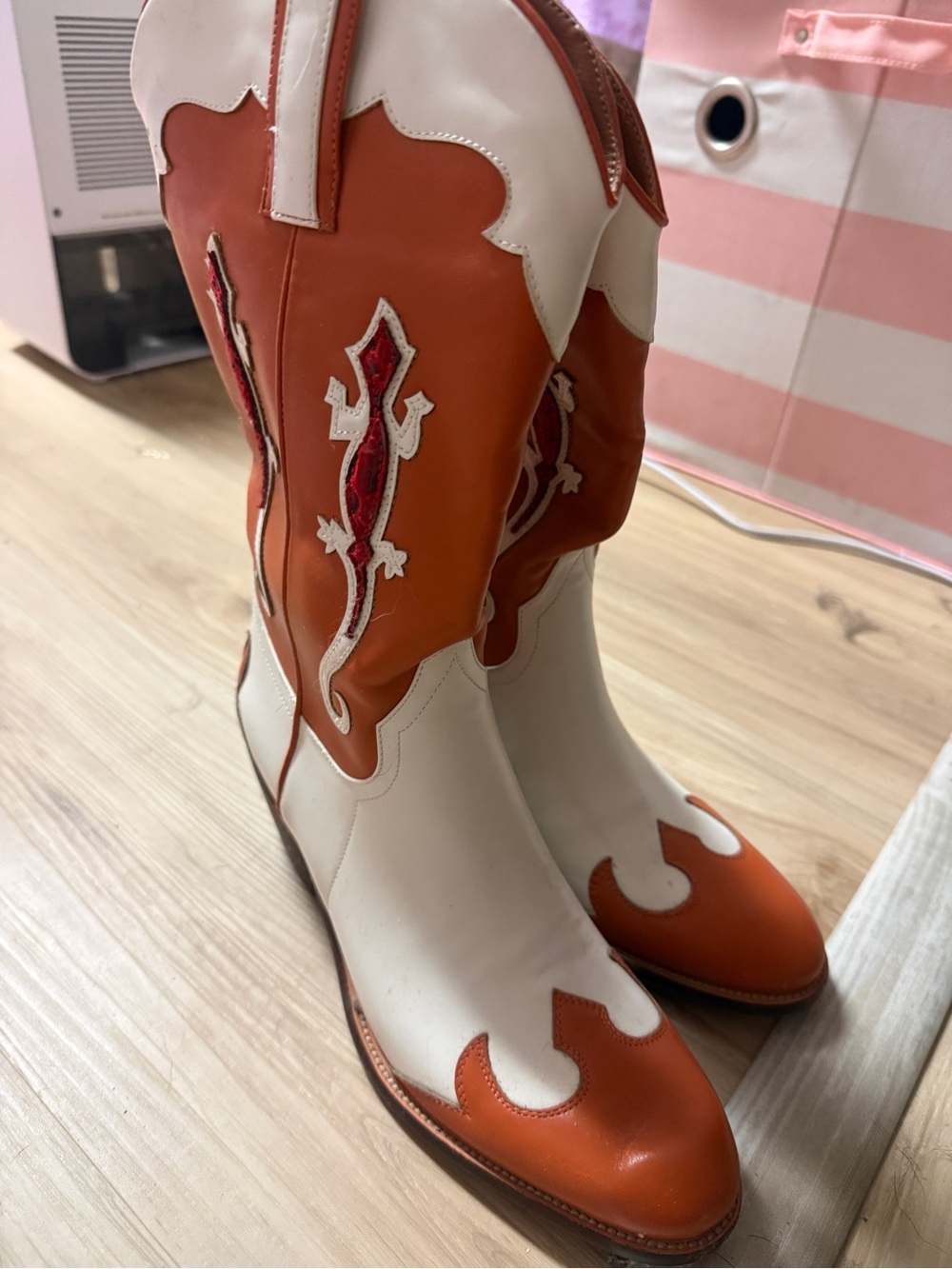Women's Two-Tone Western Cowgirl Boots - Orange & White